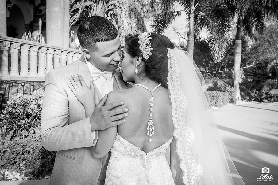 lucy_alejandro_wedding_mission_texas33
